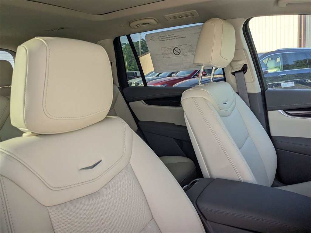 New 2025 Cadillac XT6 Premium Luxury w/ Technology Package image 28