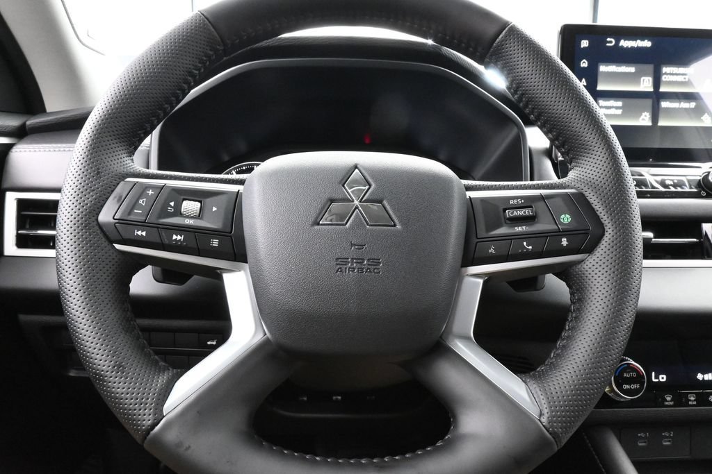 New 2026 Mitsubishi Outlander SE FWD image 30