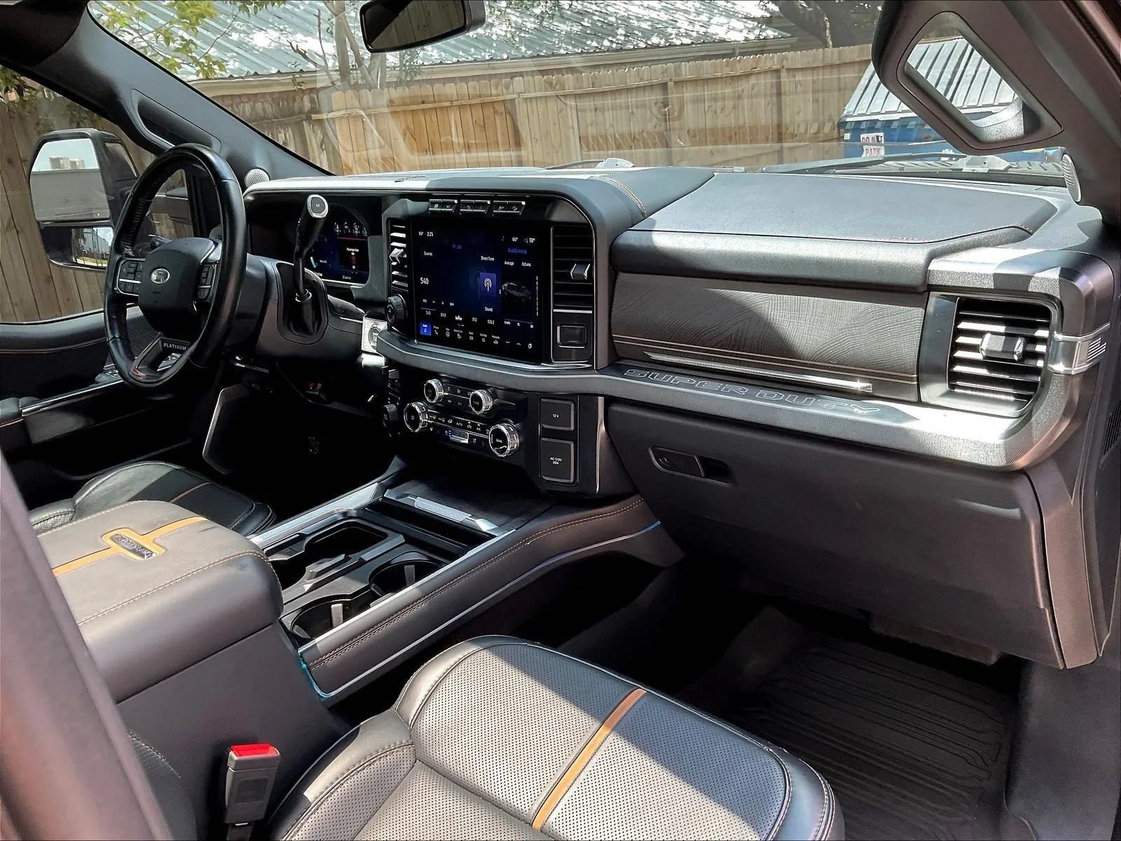 Used 2023 Ford F450 Platinum w/ FX4 Off-Road Package AWD/4WD image 11