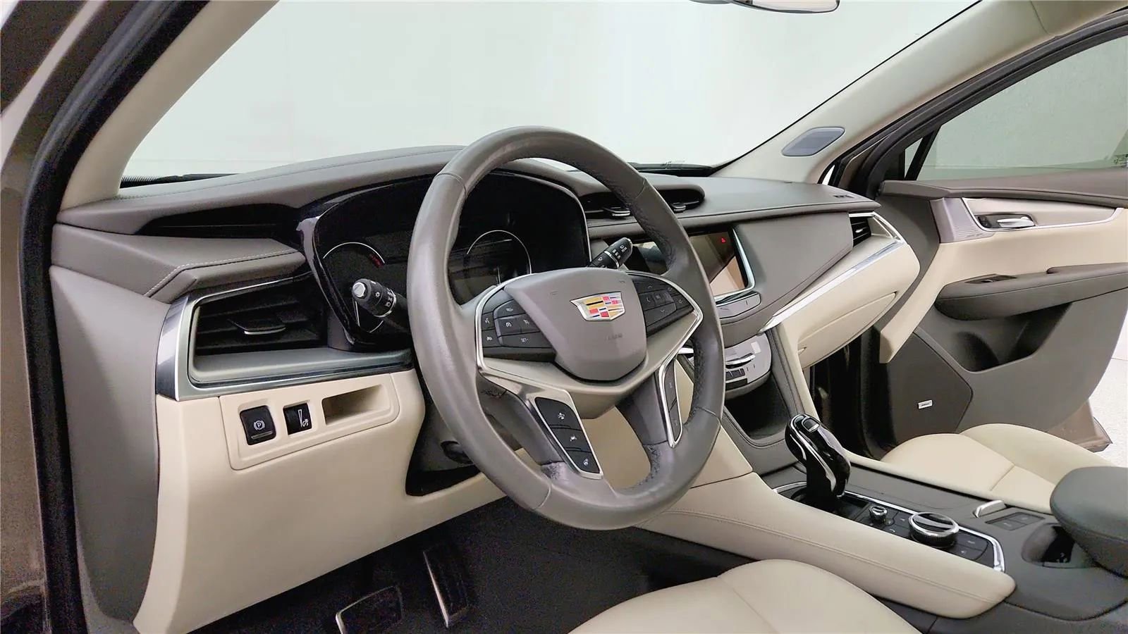 Used 2023 Cadillac XT5 Premium Luxury image 23