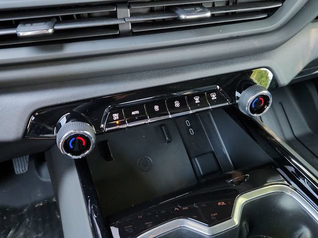 New 2026 Chevrolet Silverado EV LT w/ Plus Package AWD/4WD image 28