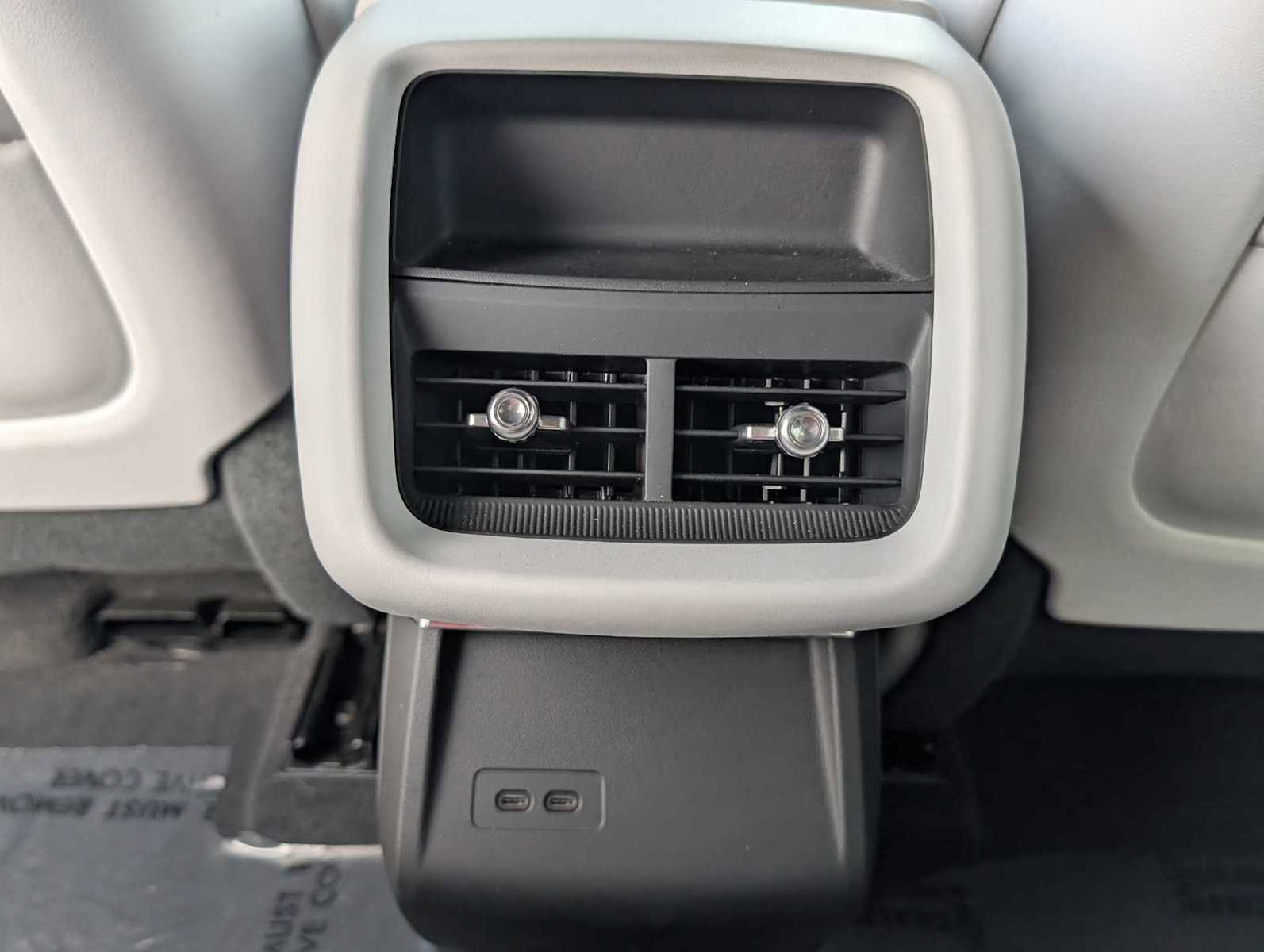 Used 2024 Cadillac Lyriq Sport image 28