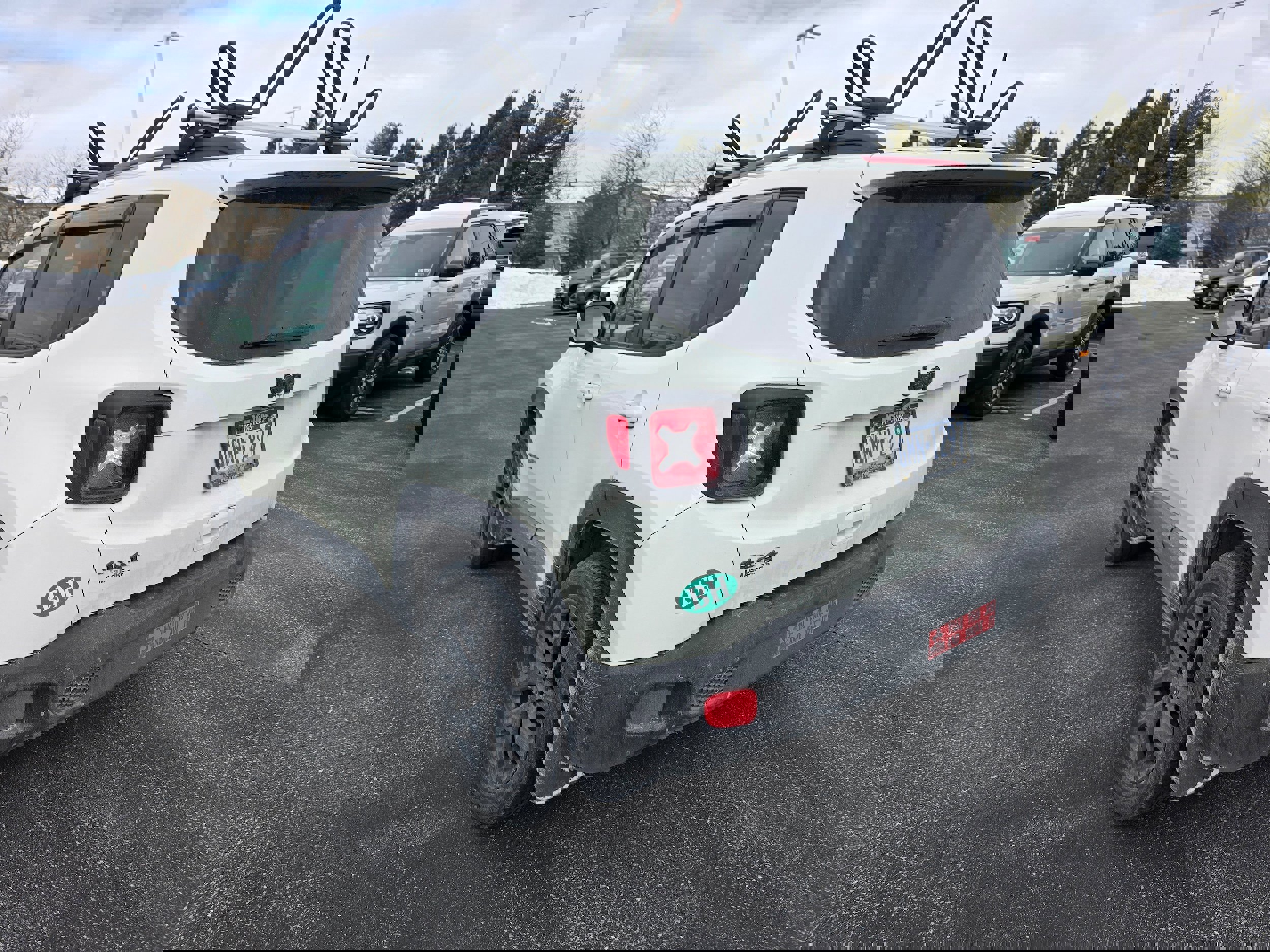 Used 2018 Jeep Renegade Altitude image 3