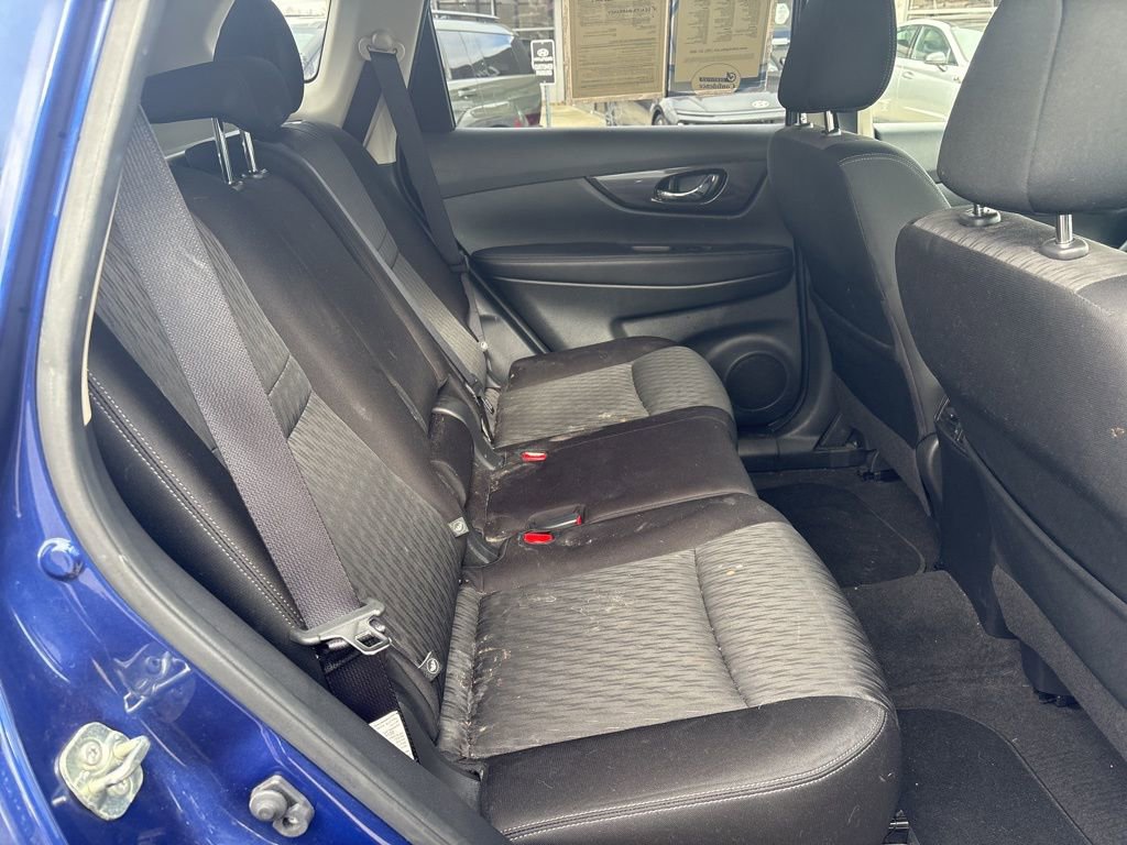 Used 2019 Nissan Rogue SV w/ Premium Package image 10