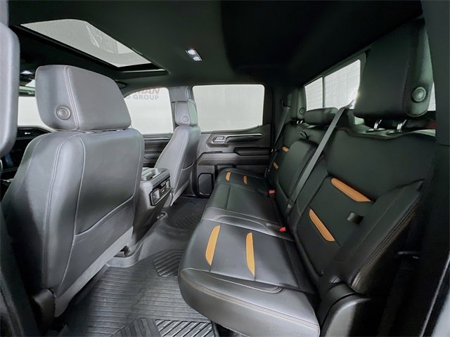 Used 2022 GMC Sierra 1500 AT4 w/ AT4 Premium Package image 11