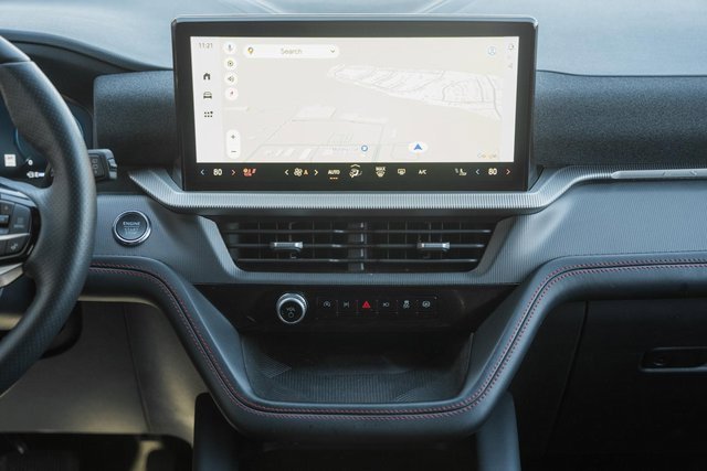 Used 2025 Ford Explorer ST-Line w/ ST-Line Street Pack image 23