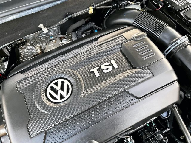 Used 2021 Volkswagen Golf 4-Door FWD image 31