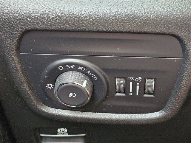 Used 2023 Jeep Grand Cherokee Limited image 21