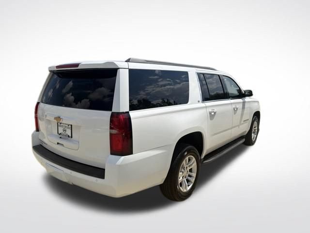 Used 2016 Chevrolet Suburban LT w/ Luxury Package RWD image 3
