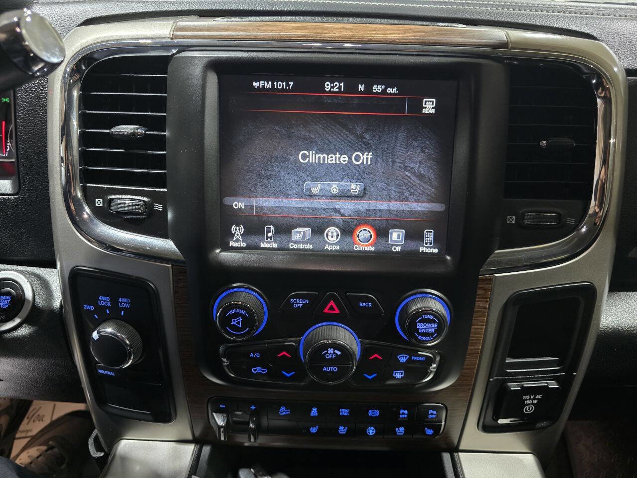 Used 2017 RAM 2500 Laramie w/ Sport Appearance Group image 46