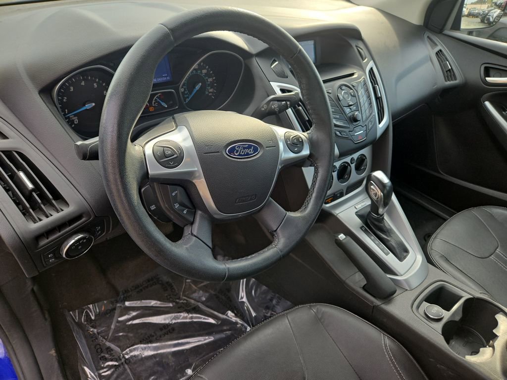 Used 2014 Ford Focus SE w/ Equipment Group 201A image 14