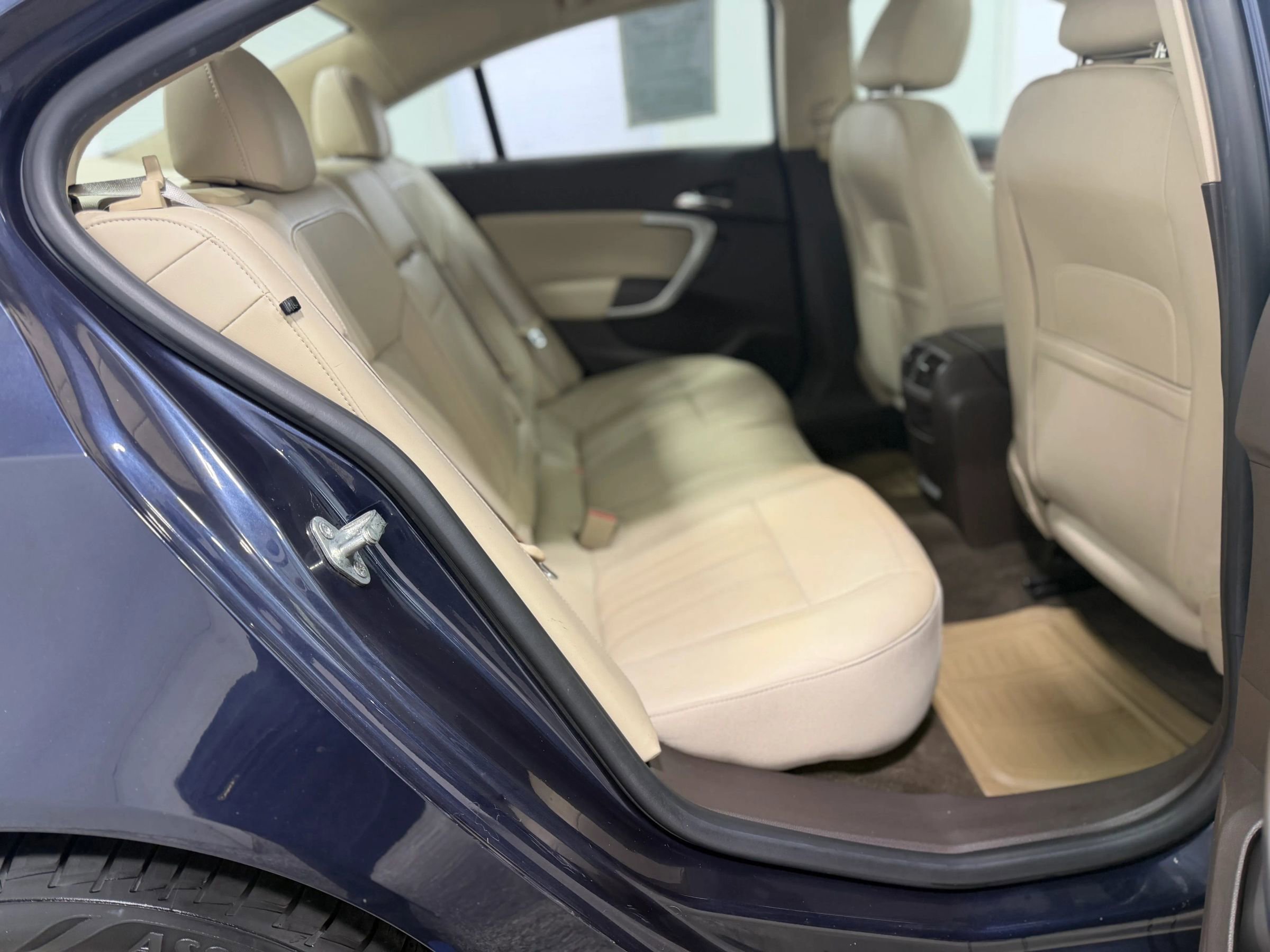 Used 2015 Buick Regal FWD image 30