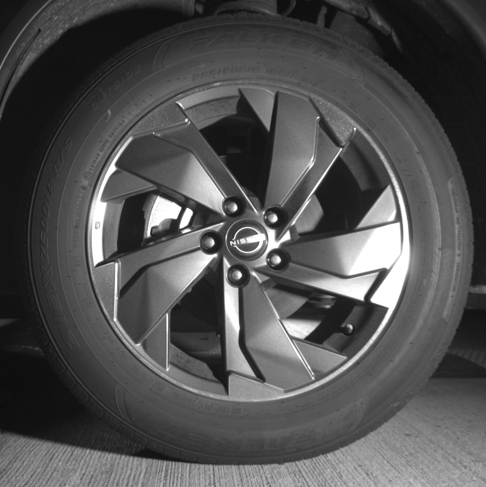Used 2025 Nissan Rogue SV FWD image 12