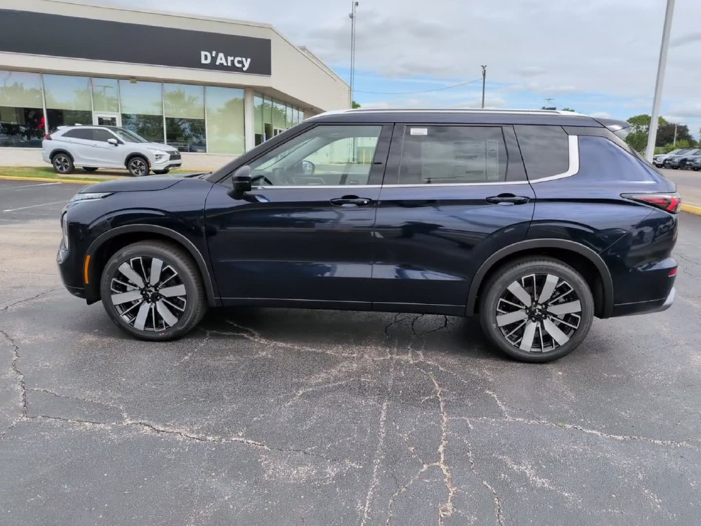 New 2026 Mitsubishi Outlander SEL AWD/4WD image 13