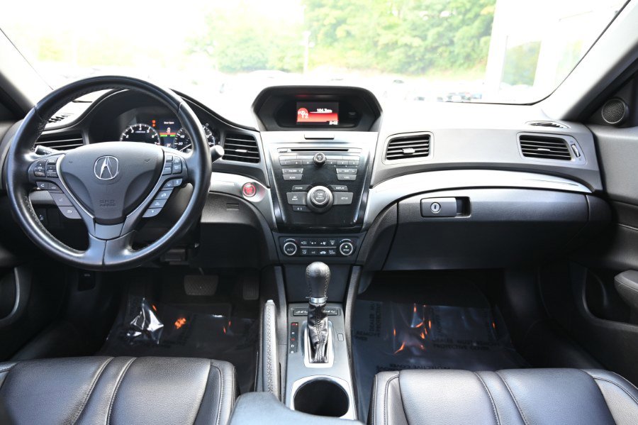 Used 2020 Acura ILX image 2