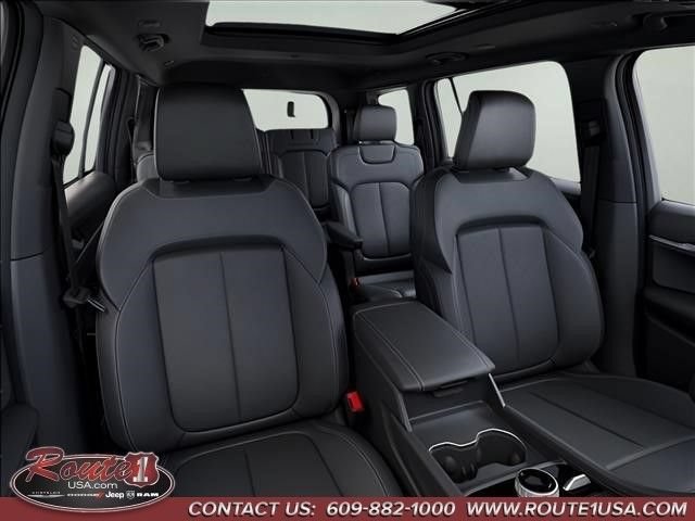 New 2026 Jeep Grand Cherokee L Limited Reserve AWD/4WD image 17