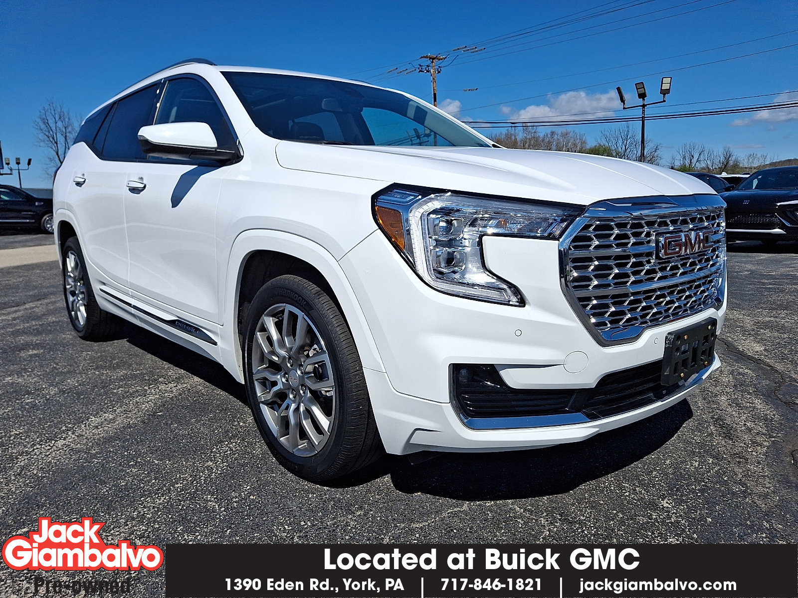 Used 2023 GMC Terrain Denali