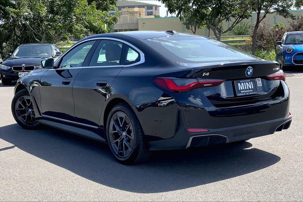 Used 2023 BMW i4 eDrive40 w/ Parking Assistance Package image 10