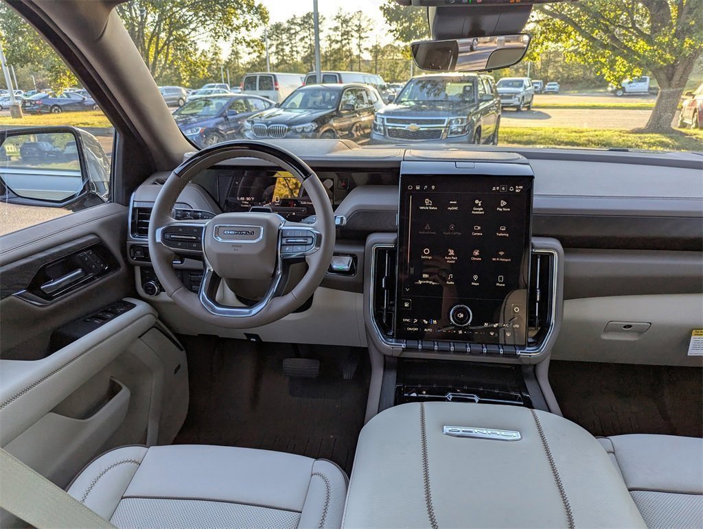 New 2026 GMC Yukon XL Denali w/ Denali Reserve Package image 8