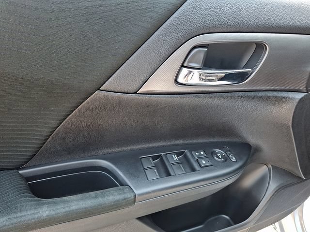 Used 2014 Honda Accord LX image 13