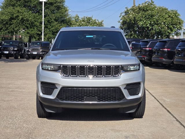 New 2025 Jeep Grand Cherokee Laredo w/ MOPAR Finishing Package RWD image 2