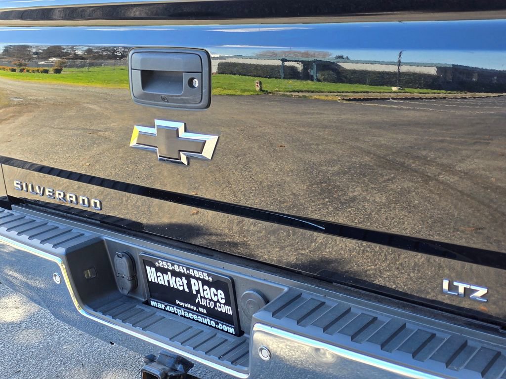 Used 2014 Chevrolet Silverado 1500 LTZ AWD/4WD image 13