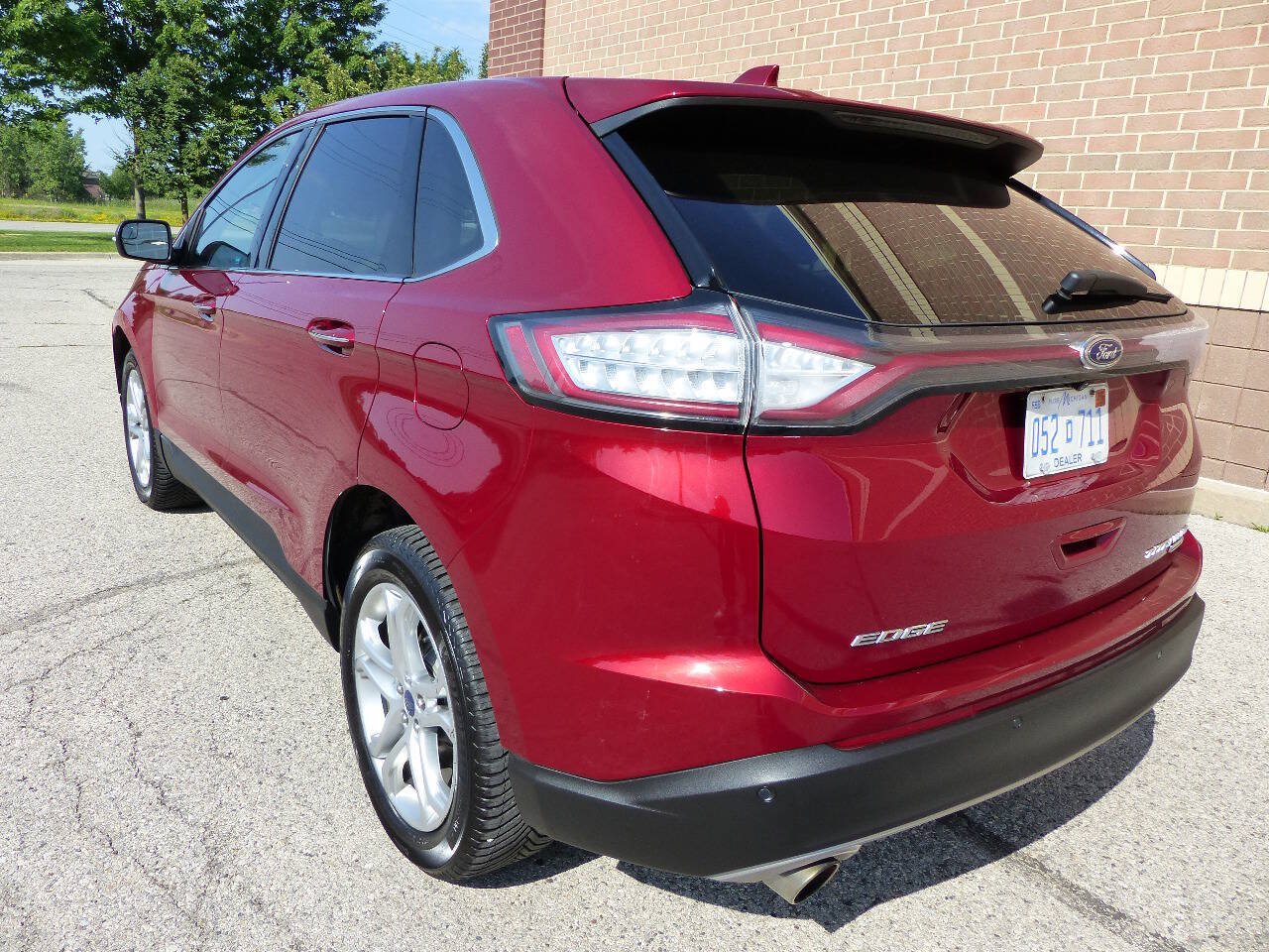 Used 2018 Ford Edge Titanium w/ Equipment Group 301A AWD/4WD image 7