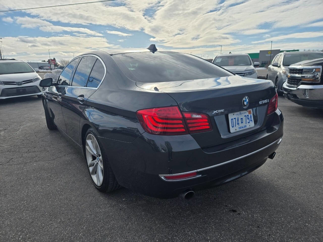 Used 2015 BMW 535i xDrive Sedan AWD/4WD image 8