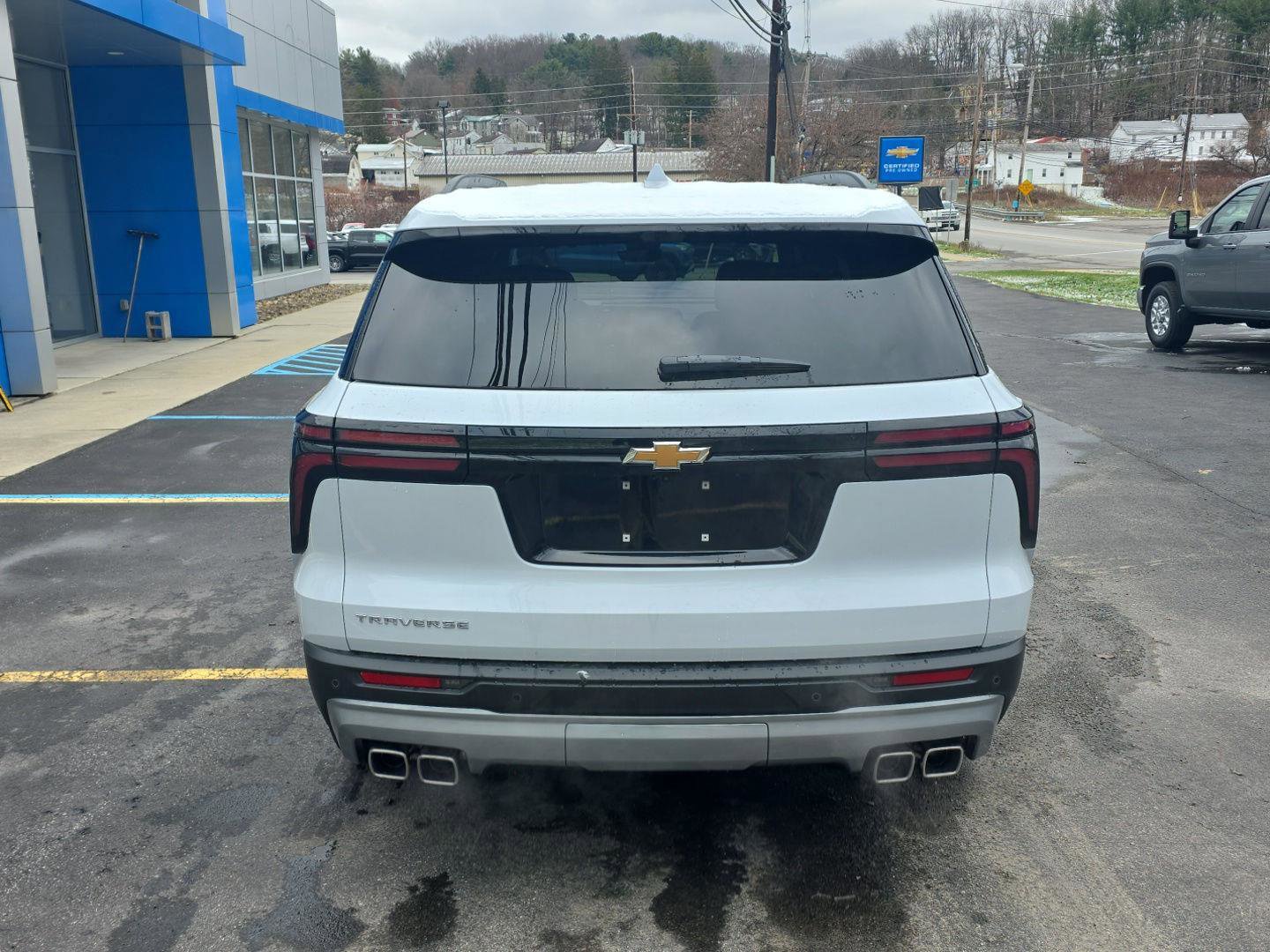 New 2026 Chevrolet Traverse LT w/ Sun and Wheel Package image 6