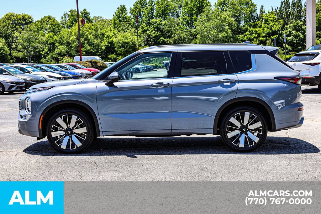 Used 2025 Mitsubishi Outlander SEL FWD image 8