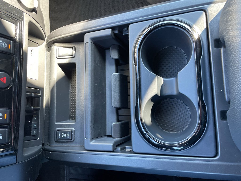 Certified 2024 Nissan Titan SV image 17