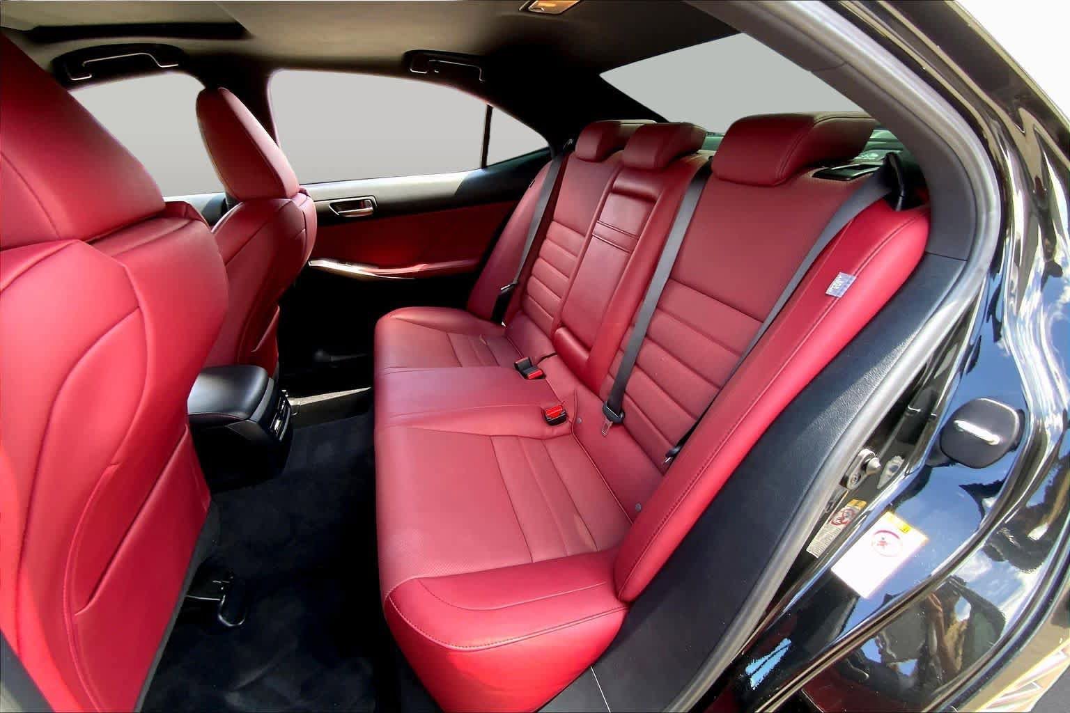 Used 2019 Lexus IS 300 F Sport w/ F Sport Package RWD image 20