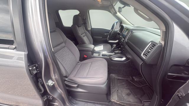 Used 2024 Nissan Frontier SV w/ SV Convenience Package AWD/4WD image 18