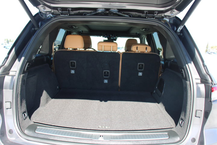 Used 2023 Jeep Grand Cherokee Summit AWD/4WD image 17