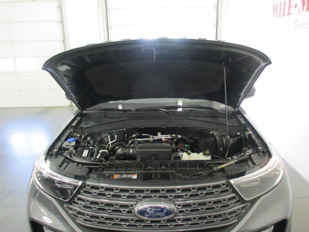 Used 2023 Ford Explorer XLT w/ Equipment Group 202A image 31