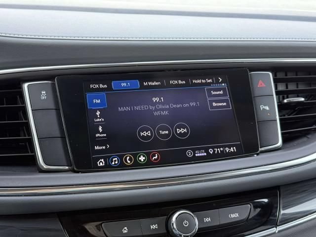 Used 2020 Buick Enclave Essence FWD image 26