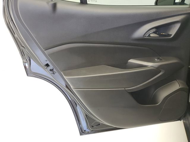 Used 2024 Chevrolet Trax RS FWD image 15