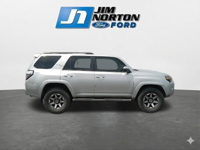 Used 2019 Toyota 4Runner TRD Off-Road AWD/4WD image 12