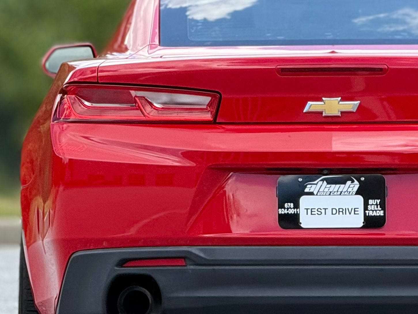 Used 2017 Chevrolet Camaro LT RWD image 16