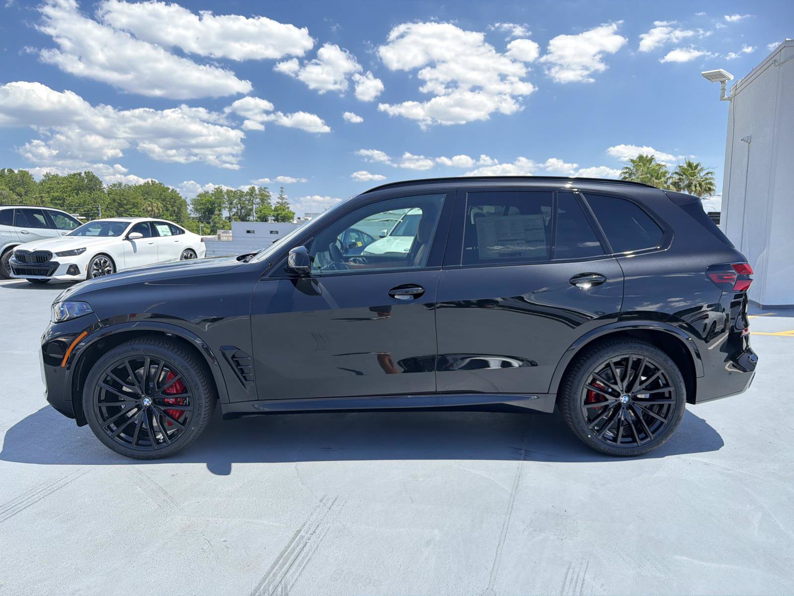 New 2026 BMW X5 xDrive40i w/ M Sport Package AWD/4WD image 6