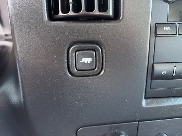 Used 2020 Chevrolet Express 3500 image 22