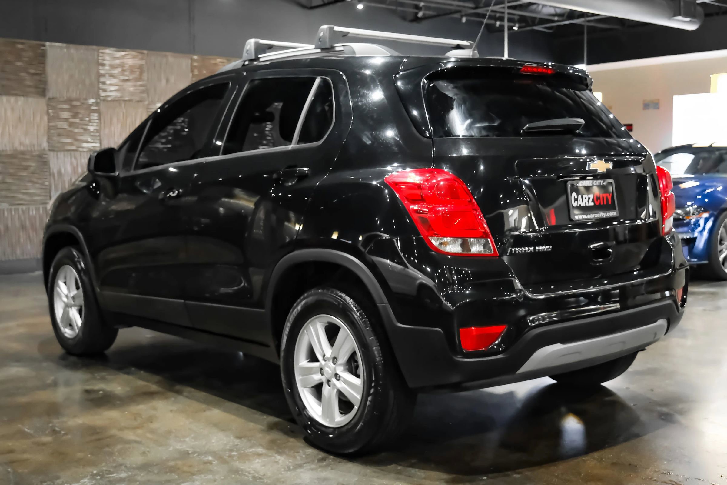 Used 2022 Chevrolet Trax LT w/ LT Convenience Package image 9