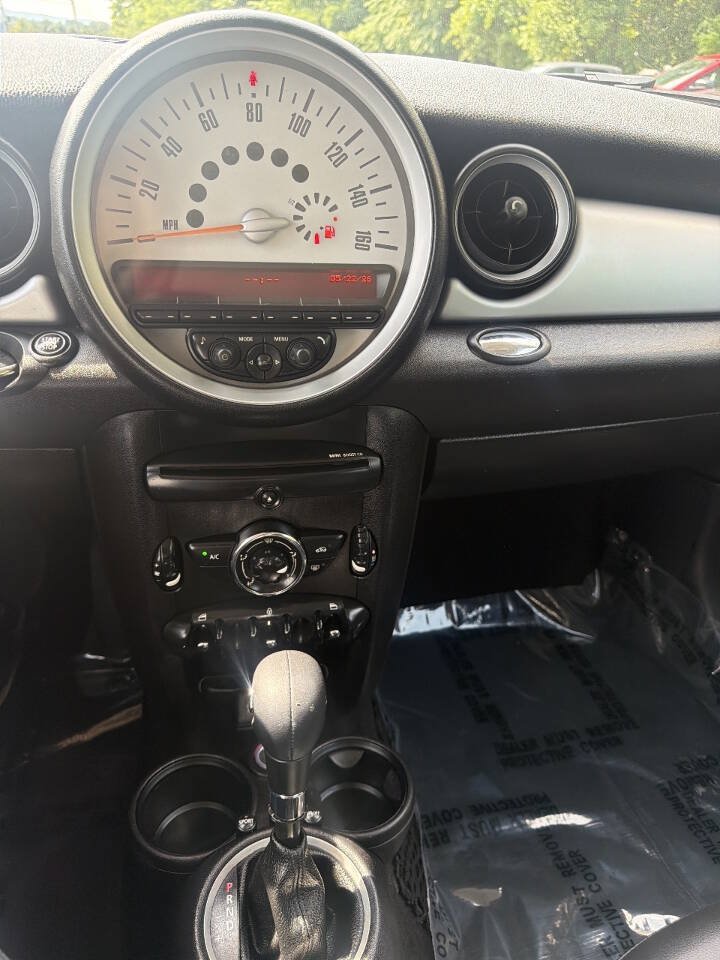 Used 2014 MINI Cooper Clubman FWD image 15