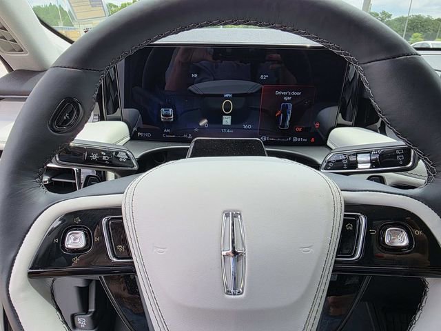 New 2025 Lincoln Aviator Reserve w/ Luxury Package image 12