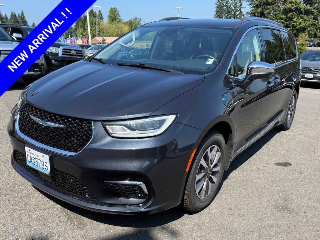 Used 2021 Chrysler Pacifica Limited w/ Premium & Safety Sphere Group FWD image 1