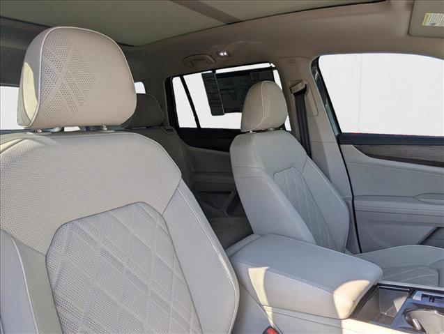 New 2026 Volkswagen Atlas SEL Premium R-Line image 30