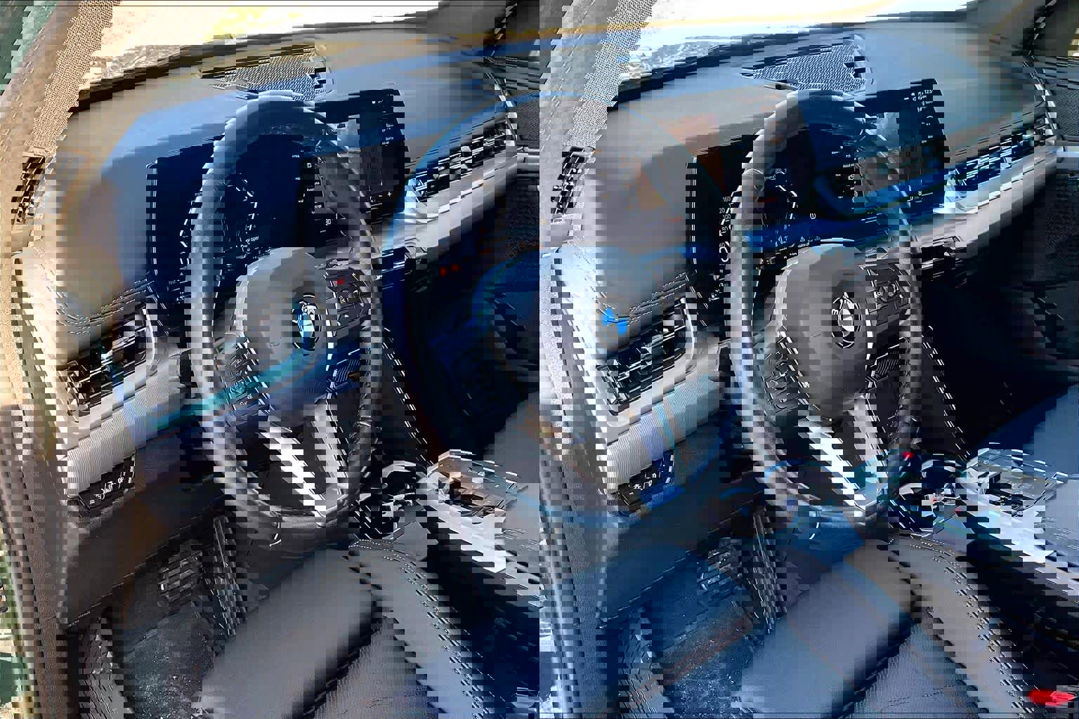 Used 2023 BMW X1 xDrive28i image 17