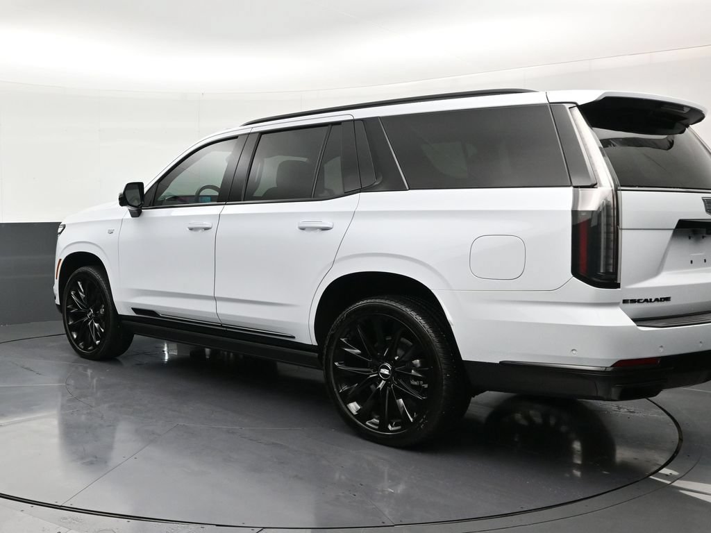 Certified 2026 Cadillac Escalade Platinum Sport w/ LPO, ONYX Package AWD/4WD image 3