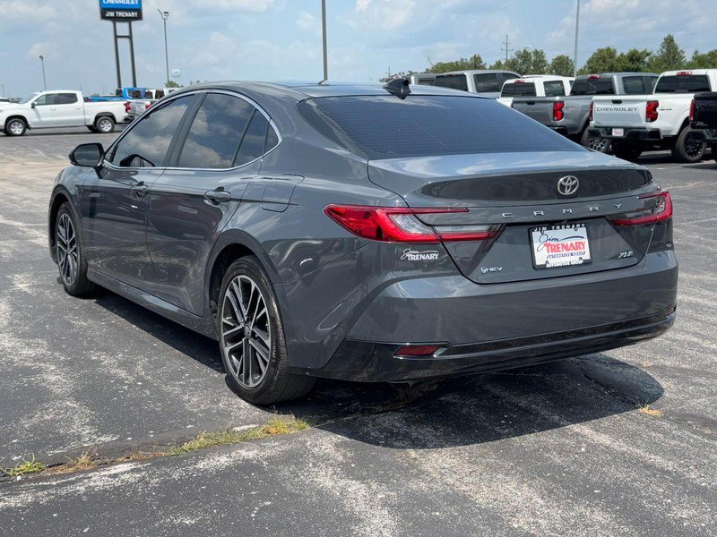 Used 2025 Toyota Camry XLE FWD image 6
