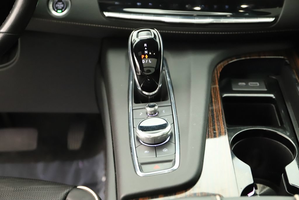 Used 2023 Cadillac Escalade ESV Premium Luxury AWD/4WD image 22